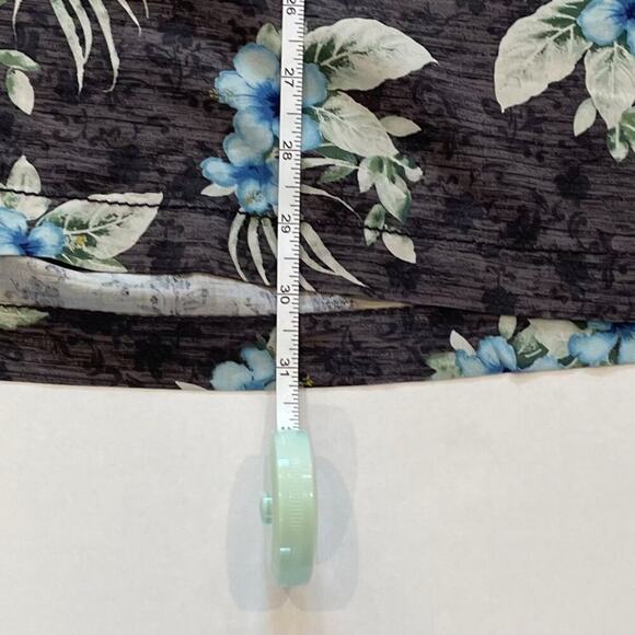 Tommy Bahama Silk Floral Tropical Hawaiian Button Down Short Sleeve Shirt, XL - Picture 11 of 11